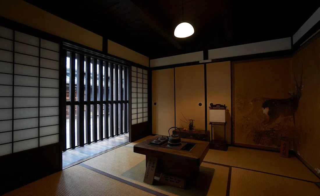 Naramachi Koshi-no-Ie (Lattice House), Osaka
